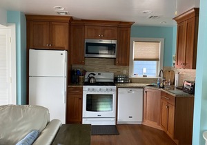 Bay Head Oceanfront Cottage . Wake Up On The Beach!