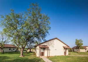 Bay Landing Camping Resort Cabin 3