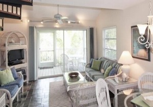 Bay Side Bliss at Hideaway Bay. Private island community with free ferry - Feb 26 - March 12, 2023 AVAILABLE!!!