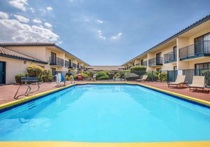 Baymont by Wyndham Tehachapi