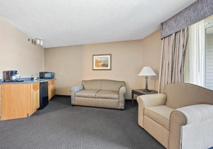 BayShore King Suite #216