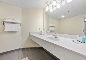 BayShore King Suite #216