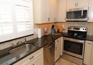 Bayside 2BR on Whitney Beach w Canal Views, Pool, and Private Lanai by RVA
