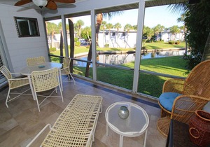 Bayside 2BR on Whitney Beach w Canal Views, Pool, and Private Lanai by RVA