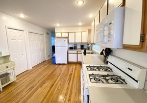*Beach Block (3BD) Condo*
