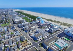 Beach Block End Unit with Ocean Views From All Rooms!