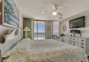 Beach Club 6F - Oceanfront condo with a recliner and outdoor pool