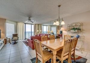 Beach Club II 6C - Beautiful oceanfront condo with a recliner and hot tub