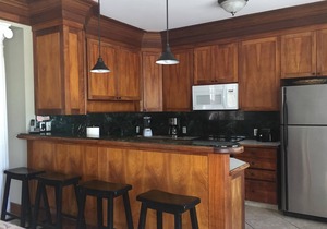 BEACH FRONT KAILUA ESTATE, OCEAN VIEWS, HUGE LUSH PRIVATE HISTORIC PROPERTY
