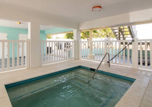Beach House 3 Beach Front Panoramic Sunset Views Screened Lanai