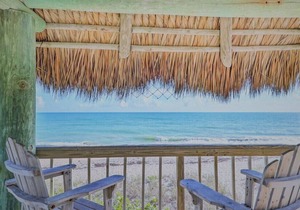 BEACH HOUSE WITH PRIVATE SALTWATER POOL & SPA + WALK TO BEACH