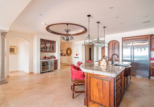 Beachfront 3BD Villa with Private Pool
