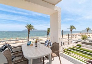 Beachfront Apartment Sivella by Sealand Villas