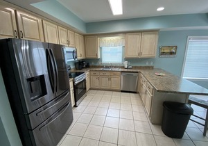Beachfront! Near Town! Views! Heated Pool! 5Bd/3Bth #7