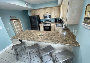 Beachfront! Near Town! Views! Heated Pool! 5Bd/3Bth #7