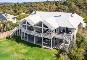 Beachfront on Eagle Bay