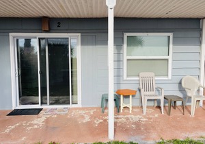 Beachfront Unit #2-Ground Level-Walking Distance to all Bars and Restaurants