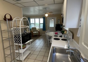 Beachfront Unit-Ground Level-Walking Distance to all Bars and Restaurants