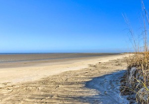 Beachfront Condo with 3 Pools on St Helena Island!
