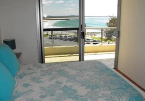 Beachpoint, Unit 202, 28 North Street
