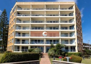 Beachpoint, Unit 202, 28 North Street