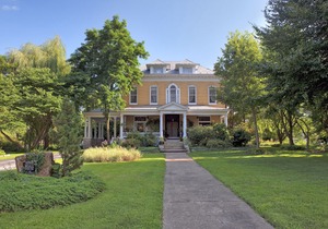 Beall Mansion An Elegant Bed & Breakfast Inn