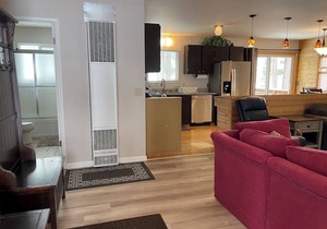 Beautiful 2 bedroom home with fabulous mountain views