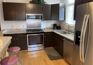 Beautiful 2 bedroom home with fabulous mountain views