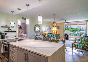 Beautiful 2BR condo! at the Elysian- Cowpet Beach!