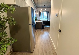 Beautiful 2BR Next to Airport 1984