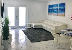 Beautiful Apartment in Miami—-Shamrock Kendall