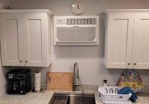 Beautiful Beachfront Condo in Wildwood Crest, NJ - With Full Kitchen!