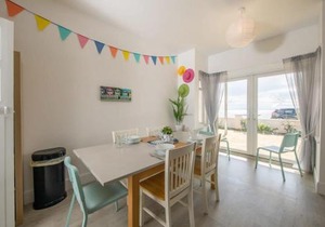 Beautiful Beachfront House wth Balcony & Sea Views