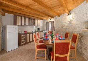Beautiful home in Skicini with WiFi