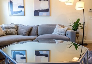 Beautiful Riverside Retreat by Shops & Water - #7