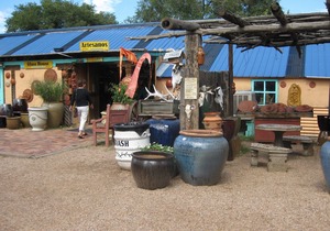 Beautiful Rustic Cabin Right on the Pecos River.