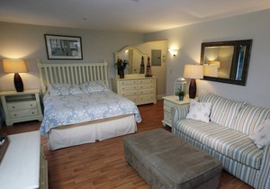 Beautiful studio unit at resort, sleeps 6