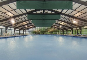 Beautiful studio unit at resort, sleeps 2