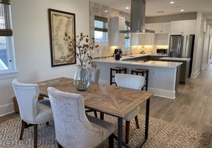 BEAUTIFUL SUPER COMFORTABLE 3/3 TOWNHOME - BEST LOCATION!