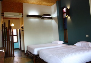 Bed&Breakfast, 2 Queen size beds near Chiang Mai railway station