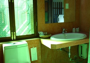 Bed&Breakfast, 2 Queen size beds near Chiang Mai railway station