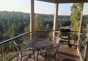 Bend Condo Overlooking the Deschutes River - Beautiful Views!
