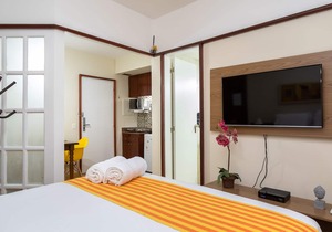 * * Best location in São Paulo, 2 blocks from Av. Paulista - Gardens **