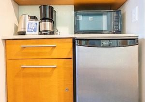 BEST RATE! ADA Studio Ala Moana Condominium (AH01)