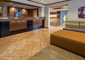 Best Western Plus Landing View Inn & Suites