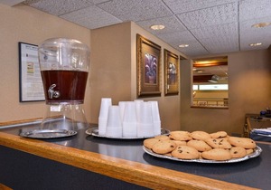 Best Western Plus Landing View Inn & Suites