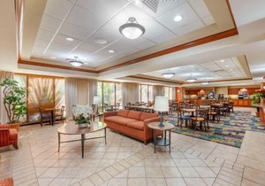 Best Western Plus Kendall Hotel & Suites