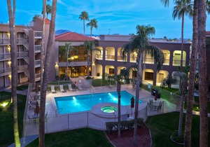 Best Western Plus Scottsdale Thunderbird Suites