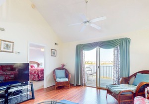 Bethany Bay 3rd-Floor Condo w/ Balcony, Golf On-Site, and Free WiFi!