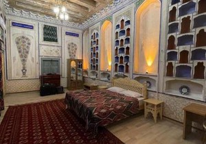 Bibi-Khanym Hotel